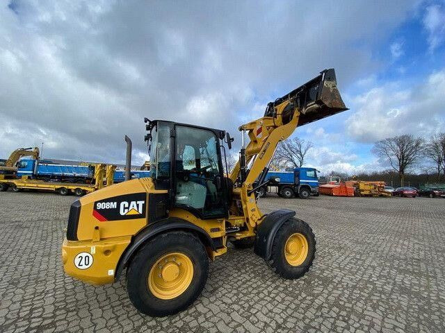 Caterpillar 908M, 4+1 Schaufel, Palettengabel, wenig Std. - Radlader: das Bild 5 Caterpillar 908M, 4+1 Schaufel, Palettengabel, wenig Std. - Radlader: das Bild 5