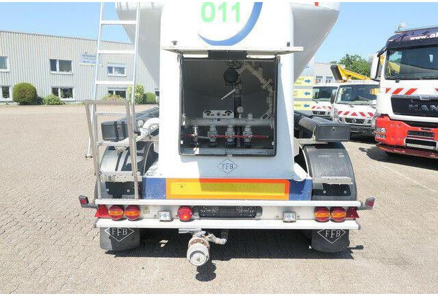 Feldbinder EUT 37.5, 1 Kammer, 37m³, SAF, Luft-Lift - Tankauflieger: das Bild 5 Feldbinder EUT 37.5, 1 Kammer, 37m³, SAF, Luft-Lift - Tankauflieger: das Bild 5