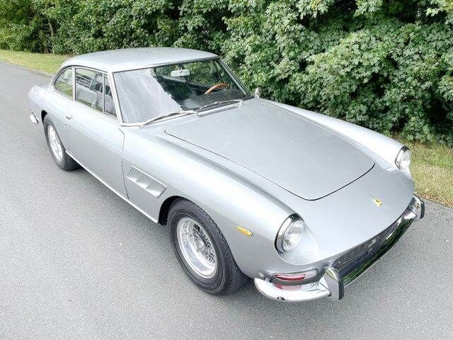 Ferrari 330 GT Coupe 2+2/TÜV neu/H-Zulassung - PKW: das Bild 4 Ferrari 330 GT Coupe 2+2/TÜV neu/H-Zulassung - PKW: das Bild 4