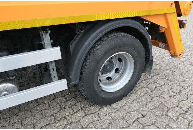 Iveco 160 E EuroCargo 4x2, VDL P-10, teleskop., Funk - Seil Abrollkipper: das Bild 4 Iveco 160 E EuroCargo 4x2, VDL P-10, teleskop., Funk - Seil Abrollkipper: das Bild 4