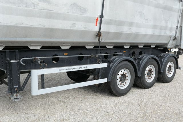 Kempf SKM 35/3, Alu, 53m³, Luft-Lift, Alu-Felgen - Kipper Auflieger: das Bild 4 Kempf SKM 35/3, Alu, 53m³, Luft-Lift, Alu-Felgen - Kipper Auflieger: das Bild 4