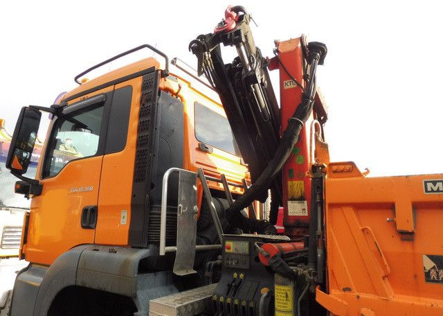MAN 18.360 TGS 4x4, Kran Palfinger PK8501, Funk, AHK - Kipper, Autokran: das Bild 5 MAN 18.360 TGS 4x4, Kran Palfinger PK8501, Funk, AHK - Kipper, Autokran: das Bild 5