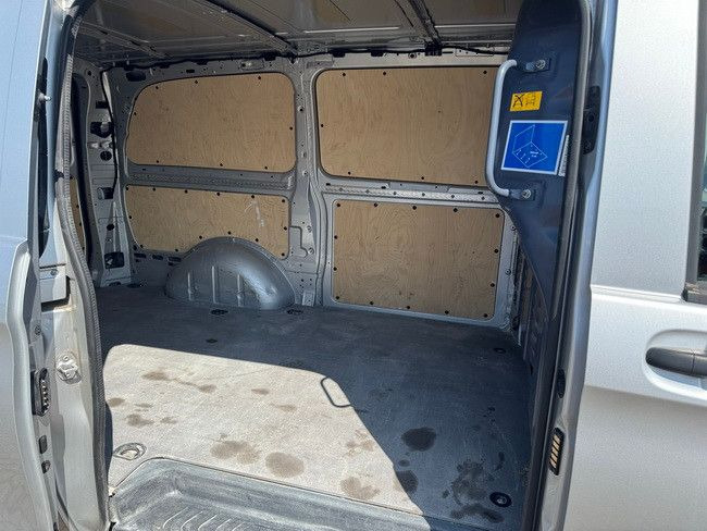 Mercedes-Benz 116 CDI VITO, Klima,91tkm,Trennwand, AHK,3. Sitz - Kleintransporter: das Bild 5 Mercedes-Benz 116 CDI VITO, Klima,91tkm,Trennwand, AHK,3. Sitz - Kleintransporter: das Bild 5