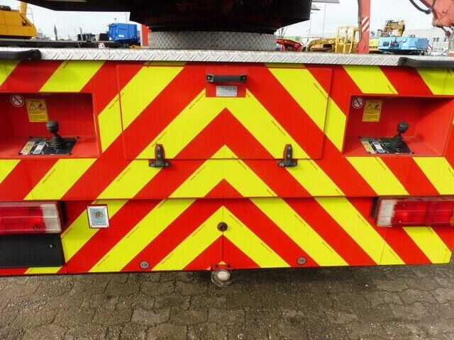 Feuerwehrfahrzeug Mercedes-Benz 1528 ATEGO 4x2, Drehleiter DL23-12, Metz, 30m: das Bild 8