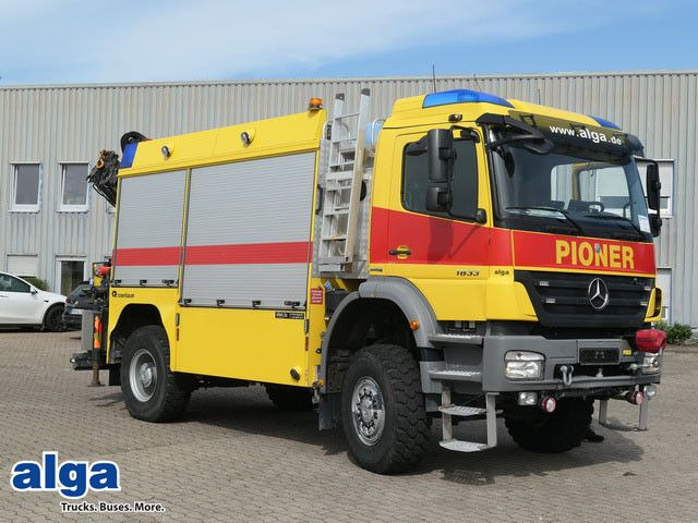 Mercedes-Benz 1833 Axor 4x4, Kran Palfinger, Rosenbauer, AHK - Feuerwehrfahrzeug, Autokran: das Bild 1 Mercedes-Benz 1833 Axor 4x4, Kran Palfinger, Rosenbauer, AHK - Feuerwehrfahrzeug, Autokran: das Bild 1