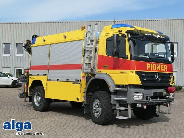Mercedes-Benz 1833 Axor 4x4,Palfinger PK8502,Allrad,Seilwinde - Feuerwehrfahrzeug: das Bild 1 Mercedes-Benz 1833 Axor 4x4,Palfinger PK8502,Allrad,Seilwinde - Feuerwehrfahrzeug: das Bild 1