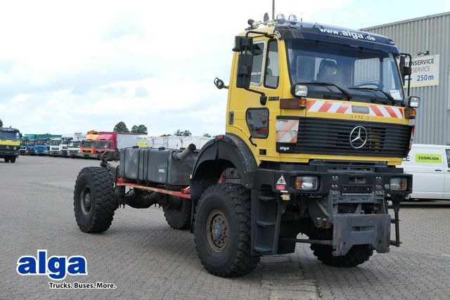 Mercedes-Benz 1838 AK 4x4, Allrad, Einzelbereifung, Wenig KM Mercedes-Benz 1838 AK 4x4, Allrad, Einzelbereifung, Wenig KM - Fahrgestell LKW: das Bild 1 Mercedes-Benz 1838 AK 4x4, Allrad, Einzelbereifung, Wenig KM Mercedes-Benz 1838 AK 4x4, Allrad, Einzelbereifung, Wenig KM - Fahrgestell LKW: das Bild 1