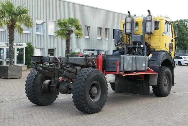 Mercedes-Benz 1838 AK 4x4, Allrad, Einzelbereifung, Wenig KM Mercedes-Benz 1838 AK 4x4, Allrad, Einzelbereifung, Wenig KM - Fahrgestell LKW: das Bild 3 Mercedes-Benz 1838 AK 4x4, Allrad, Einzelbereifung, Wenig KM Mercedes-Benz 1838 AK 4x4, Allrad, Einzelbereifung, Wenig KM - Fahrgestell LKW: das Bild 3