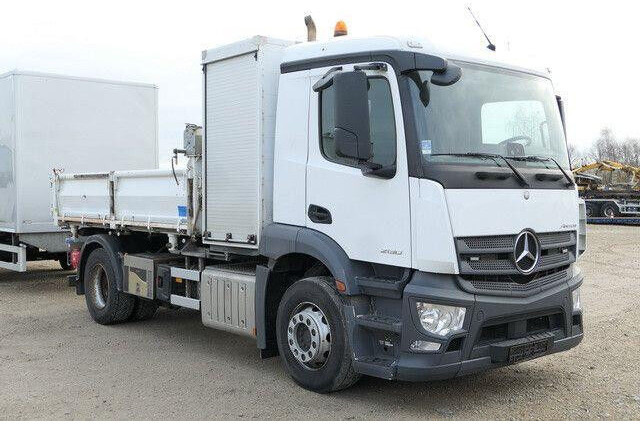Mercedes-Benz 2030 L Antos 4x2, Kran,Generator,Plane,Hydraulik - Kipper: das Bild 4 Mercedes-Benz 2030 L Antos 4x2, Kran,Generator,Plane,Hydraulik - Kipper: das Bild 4