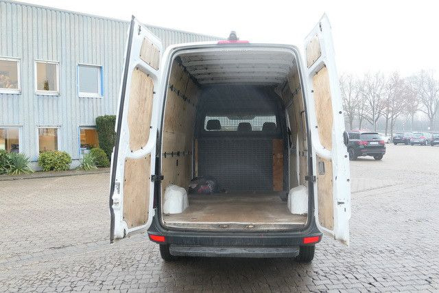 Mercedes-Benz 213 CDI Sprinter 4x2, Klima, 3. Sitz, Holzausbau - Kleintransporter: das Bild 5 Mercedes-Benz 213 CDI Sprinter 4x2, Klima, 3. Sitz, Holzausbau - Kleintransporter: das Bild 5