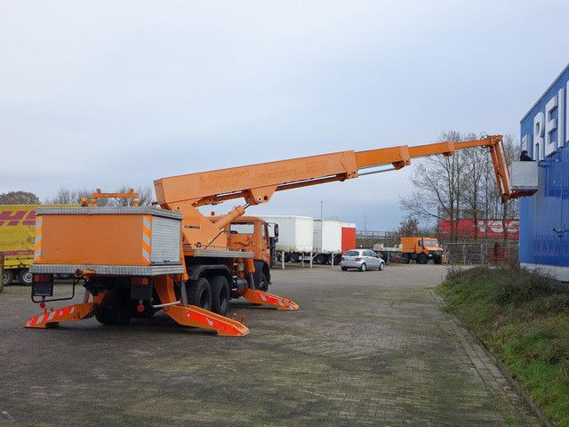 Mercedes-Benz 2222 6x4, Ruthmann, 28m³, 3. Sitz, Blattfederung - LKW mit Arbeitsbühne: das Bild 4 Mercedes-Benz 2222 6x4, Ruthmann, 28m³, 3. Sitz, Blattfederung - LKW mit Arbeitsbühne: das Bild 4