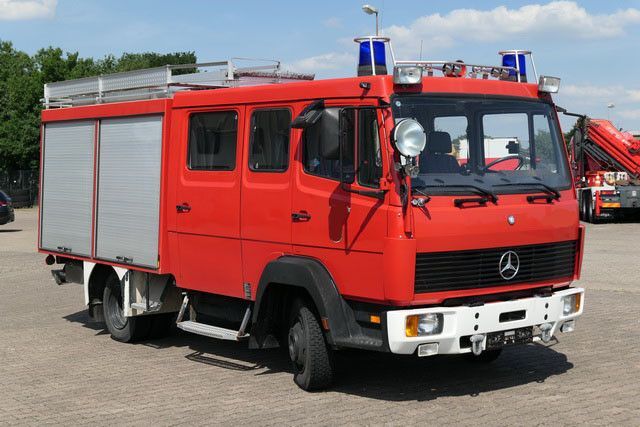 Mercedes-Benz 814 F/Feuerwehr/Pumpe/9 Sitze - Feuerwehrfahrzeug, Transporter mit Doppelkabine: das Bild 3 Mercedes-Benz 814 F/Feuerwehr/Pumpe/9 Sitze - Feuerwehrfahrzeug, Transporter mit Doppelkabine: das Bild 3