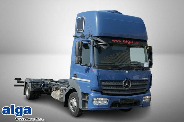 Mercedes-Benz 918 L Atego 4x2, Schlafliege, Klima,Nebenantrieb - Fahrgestell LKW: das Bild 1 Mercedes-Benz 918 L Atego 4x2, Schlafliege, Klima,Nebenantrieb - Fahrgestell LKW: das Bild 1