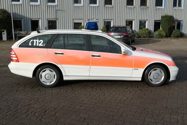 Mercedes-Benz C 220 CDI T-Modell, Notarzt, Feuerwehr, Klima - Krankenwagen: das Bild 5 Mercedes-Benz C 220 CDI T-Modell, Notarzt, Feuerwehr, Klima - Krankenwagen: das Bild 5