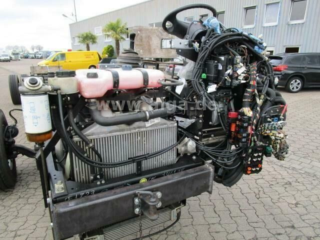 Mercedes-Benz OF 1723/59, Omnibusfahrgestell, 100x am Lager - Rahmen/ Chassis: das Bild 3 Mercedes-Benz OF 1723/59, Omnibusfahrgestell, 100x am Lager - Rahmen/ Chassis: das Bild 3