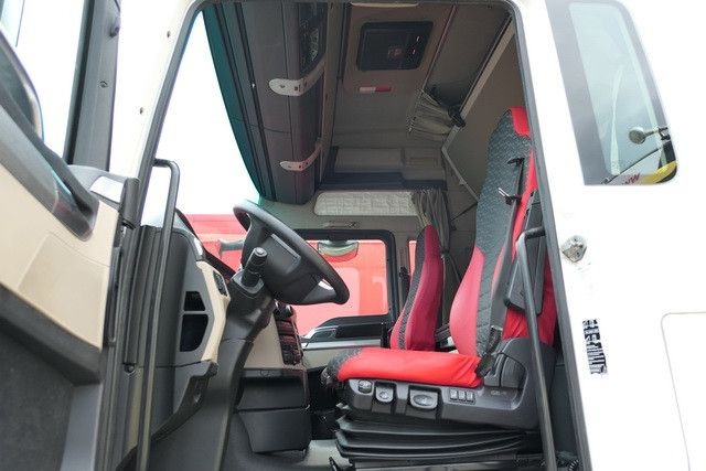 Sattelzugmaschine MAN 18.500 TGX, XXL, Intarder, Standklima, 2x Tank: das Bild 9