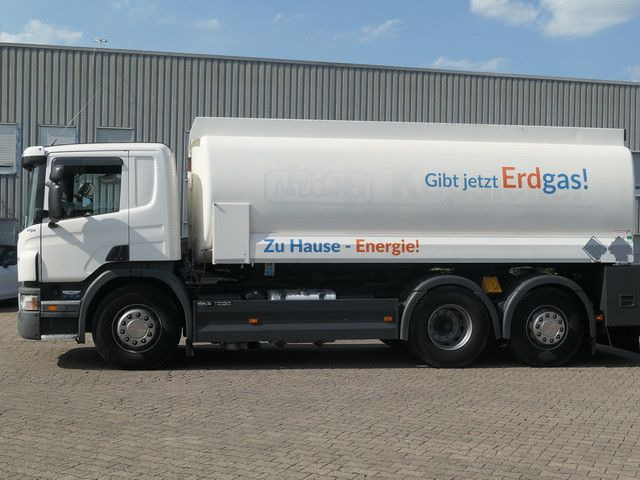 Scania P 320 6x2, Lindner & Fischer, 19m³, 3 Kammern - Tankwagen: das Bild 2 Scania P 320 6x2, Lindner & Fischer, 19m³, 3 Kammern - Tankwagen: das Bild 2