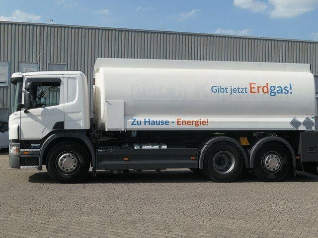 Scania P 320 6x2, Lindner & Fischer, 19m³, 3 Kammern - Tankwagen: das Bild 2 Scania P 320 6x2, Lindner & Fischer, 19m³, 3 Kammern - Tankwagen: das Bild 2