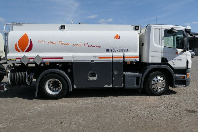 Scania P 400, 2 Kammern, 13m³, Oben- u. Untenbefüllung - Tankwagen: das Bild 2 Scania P 400, 2 Kammern, 13m³, Oben- u. Untenbefüllung - Tankwagen: das Bild 2