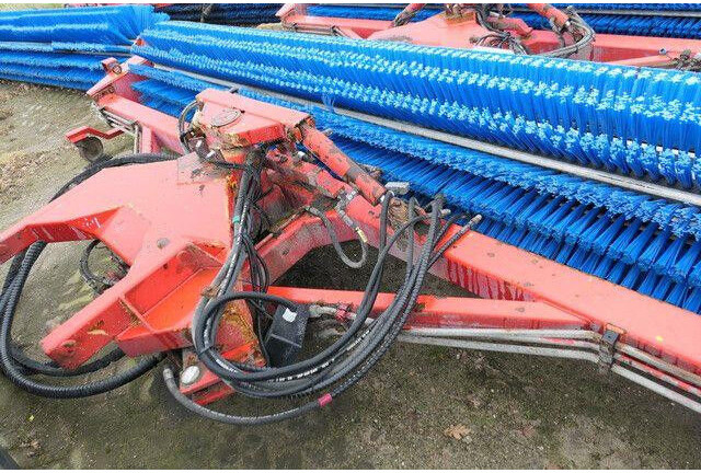 Schmidt CJS 914 Super Walzenbürste, Kehrbesen, 4.2mtr. - Kehrbesen: das Bild 3 Schmidt CJS 914 Super Walzenbürste, Kehrbesen, 4.2mtr. - Kehrbesen: das Bild 3