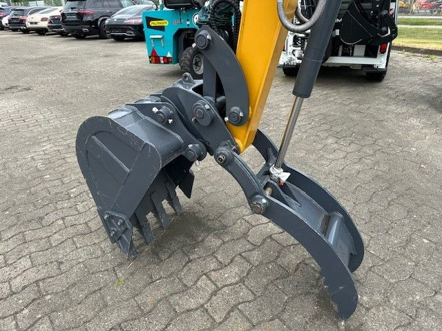 XCMG XE35, Gummikette, Greifer + Hammer, Klima,Yanmar - Minibagger: das Bild 4 XCMG XE35, Gummikette, Greifer + Hammer, Klima,Yanmar - Minibagger: das Bild 4