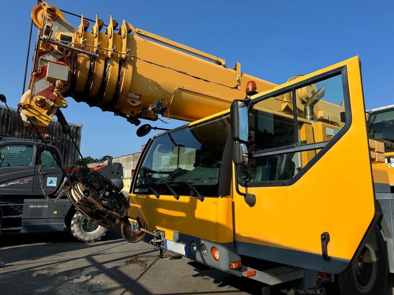 Liebherr LTM 1055 3.2 - Mobilkran: das Bild 2 Liebherr LTM 1055 3.2 - Mobilkran: das Bild 2