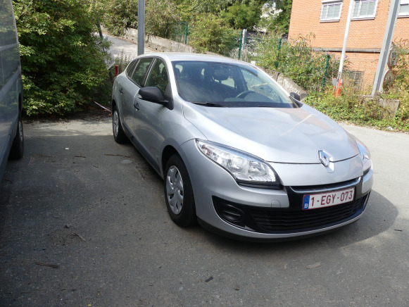 Voiture break Renault megane (2012-18.182 km) - Andere Technik: das Bild 2 Voiture break Renault megane (2012-18.182 km) - Andere Technik: das Bild 2