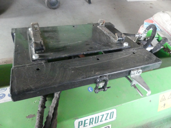 Broyeur à fléaux Peruzzo Scorpion 1600 - Forstmulcher: das Bild 5 Broyeur à fléaux Peruzzo Scorpion 1600 - Forstmulcher: das Bild 5