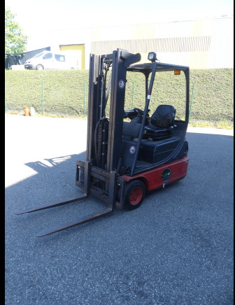 Chariot élévateur électrique Fenwick-Linde E 14-02 - Elektrostapler: das Bild 1 Chariot élévateur électrique Fenwick-Linde E 14-02 - Elektrostapler: das Bild 1