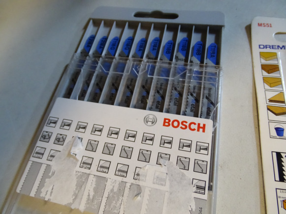 Coffret de 10 lames basic métal BOSCH T18A, T18B, T18G, Divers - Baugeräte: das Bild 3 Coffret de 10 lames basic métal BOSCH T18A, T18B, T18G, Divers - Baugeräte: das Bild 3
