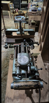 Mortaiseuse RAPID – en parfait état de fonctionnement - Holzbearbeitungsmaschine: das Bild 2 Mortaiseuse RAPID – en parfait état de fonctionnement - Holzbearbeitungsmaschine: das Bild 2