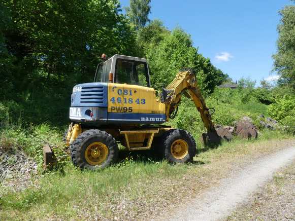 Pelle sur pneus Komatsu PW95 - Mobilbagger: das Bild 1 Pelle sur pneus Komatsu PW95 - Mobilbagger: das Bild 1