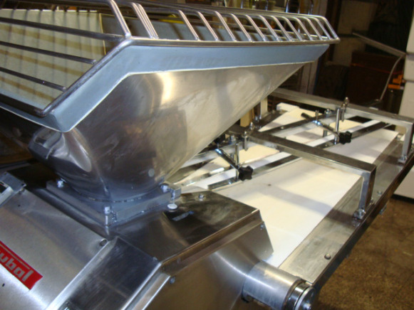 Peseuse diviseuse volumétrique SUBAL PHC 130 - Bäckereimaschine: das Bild 5 Peseuse diviseuse volumétrique SUBAL PHC 130 - Bäckereimaschine: das Bild 5