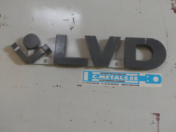Plieuse LVD PPEB 135/40 MNC90 - Metallbearbeitungsmaschine: das Bild 2 Plieuse LVD PPEB 135/40 MNC90 - Metallbearbeitungsmaschine: das Bild 2