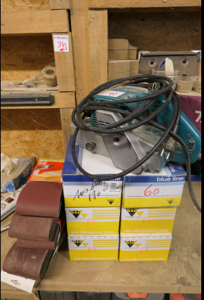 Ponceuse à bande Makita 9402 - Holzbearbeitungsmaschine: das Bild 1 Ponceuse à bande Makita 9402 - Holzbearbeitungsmaschine: das Bild 1