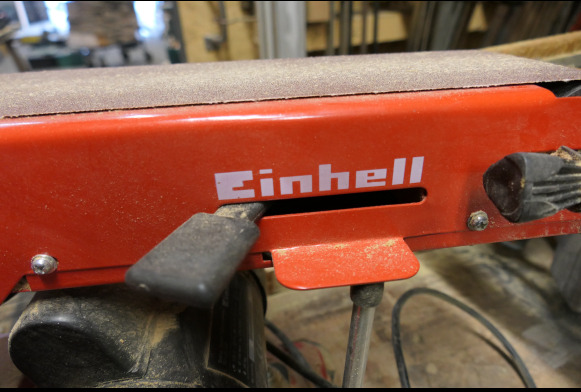 Ponceuse à bande + lapidaire Einhell TC-US 400 - Holzbearbeitungsmaschine: das Bild 5 Ponceuse à bande + lapidaire Einhell TC-US 400 - Holzbearbeitungsmaschine: das Bild 5