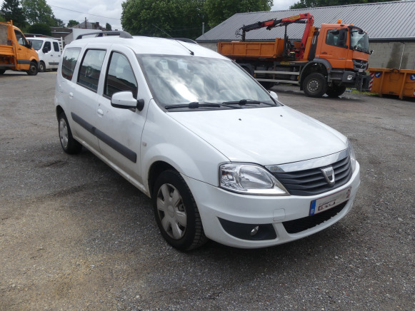 REF:1RFU370 - Voiture Dacia Logan Break SD (2012-63.842 km) - PKW: das Bild 2 REF:1RFU370 - Voiture Dacia Logan Break SD (2012-63.842 km) - PKW: das Bild 2
