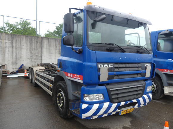 REF:41-BDD-3 - Camion porte container DAF FAS CF 85 (2013-417.489 km) - Containerwagen/ Wechselfahrgestell LKW: das Bild 2 REF:41-BDD-3 - Camion porte container DAF FAS CF 85 (2013-417.489 km) - Containerwagen/ Wechselfahrgestell LKW: das Bild 2