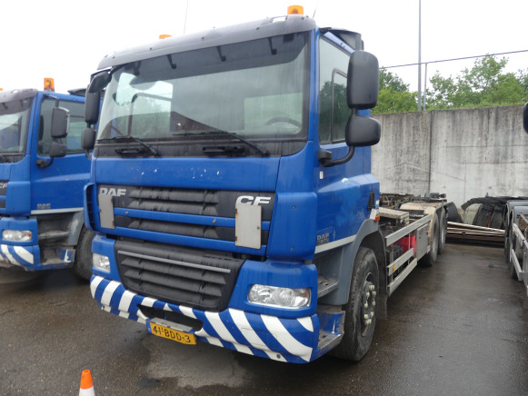 REF:41-BDD-3 - Camion porte container DAF FAS CF 85 (2013-417.489 km) - Containerwagen/ Wechselfahrgestell LKW: das Bild 1 REF:41-BDD-3 - Camion porte container DAF FAS CF 85 (2013-417.489 km) - Containerwagen/ Wechselfahrgestell LKW: das Bild 1