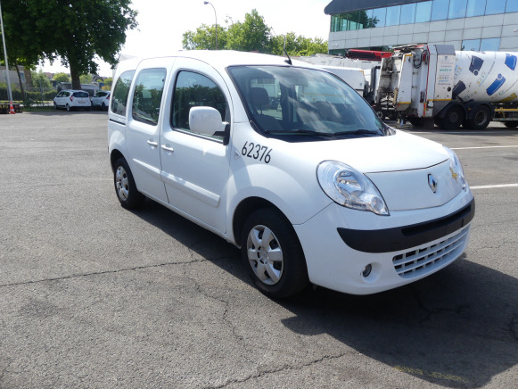 REF:62376 - Voiture Renault Kangoo 1.5 D (2011-42.514 km) - SUV/ Geländewagen: das Bild 1 REF:62376 - Voiture Renault Kangoo 1.5 D (2011-42.514 km) - SUV/ Geländewagen: das Bild 1