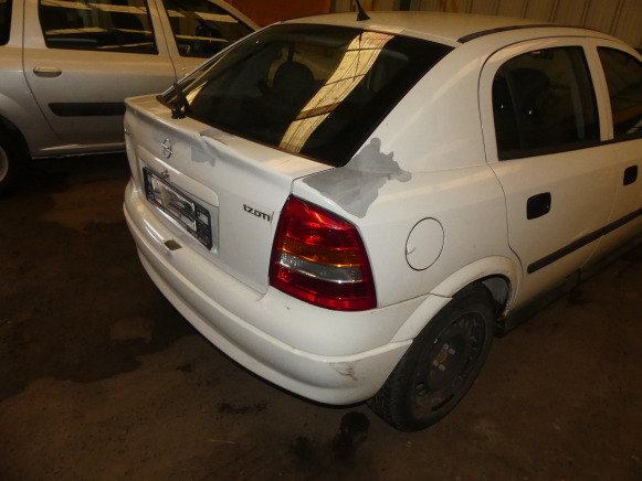 REF:JGN449 - Voiture Opel Astra 1,7 Dti (2003-129.196 km) - PKW: das Bild 5 REF:JGN449 - Voiture Opel Astra 1,7 Dti (2003-129.196 km) - PKW: das Bild 5