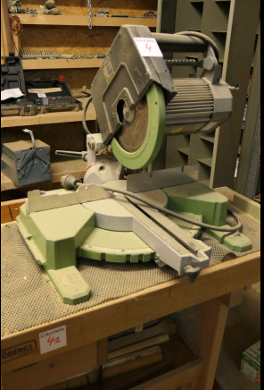 Scie à onglet Elektra Beckum KGS300 - Holzbearbeitungsmaschine: das Bild 2 Scie à onglet Elektra Beckum KGS300 - Holzbearbeitungsmaschine: das Bild 2