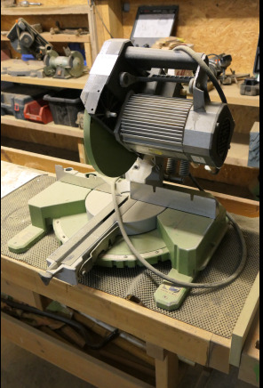 Scie à onglet Elektra Beckum KGS300 - Holzbearbeitungsmaschine: das Bild 1 Scie à onglet Elektra Beckum KGS300 - Holzbearbeitungsmaschine: das Bild 1