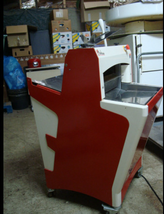 Trancheuse à pain Heristal - Bäckereimaschine: das Bild 3 Trancheuse à pain Heristal - Bäckereimaschine: das Bild 3