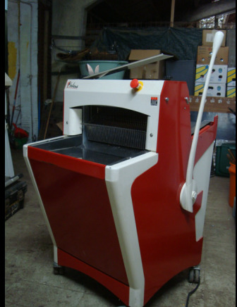 Trancheuse à pain Heristal - Bäckereimaschine: das Bild 2 Trancheuse à pain Heristal - Bäckereimaschine: das Bild 2