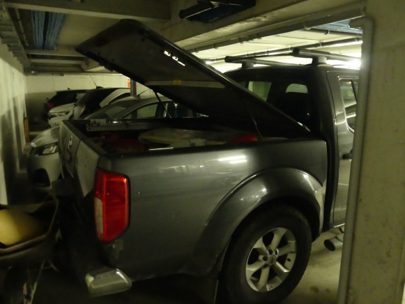 Voiture Nissan NAVARA 2.5 (2012-237.396 km) - PKW: das Bild 4 Voiture Nissan NAVARA 2.5 (2012-237.396 km) - PKW: das Bild 4