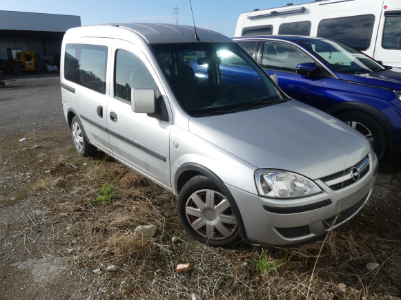 Voiture Opel Combo - PKW: das Bild 2 Voiture Opel Combo - PKW: das Bild 2