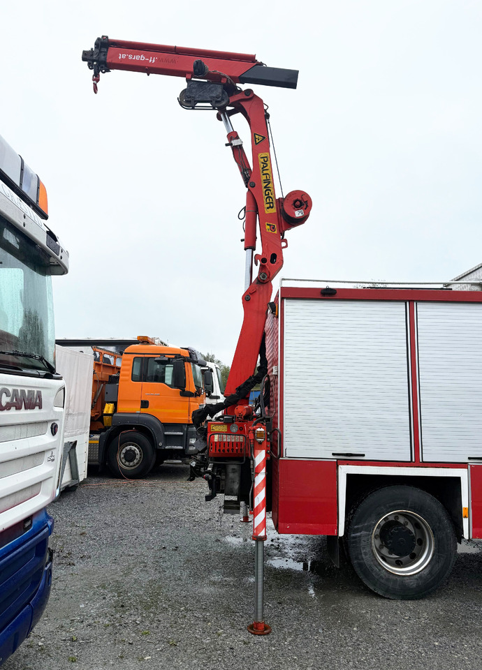 PALFINGER PK 7000 A crane with winch, Ladekran mit Seilwinde - Ladekran: das Bild 2 PALFINGER PK 7000 A crane with winch, Ladekran mit Seilwinde - Ladekran: das Bild 2