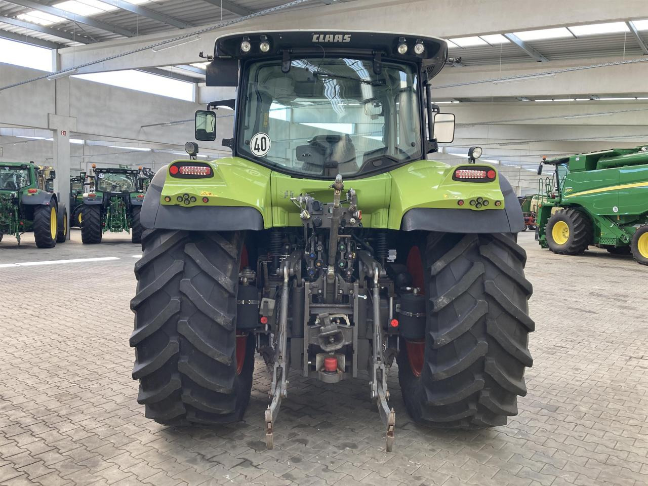 Traktor CLAAS Arion 640: das Bild 6
