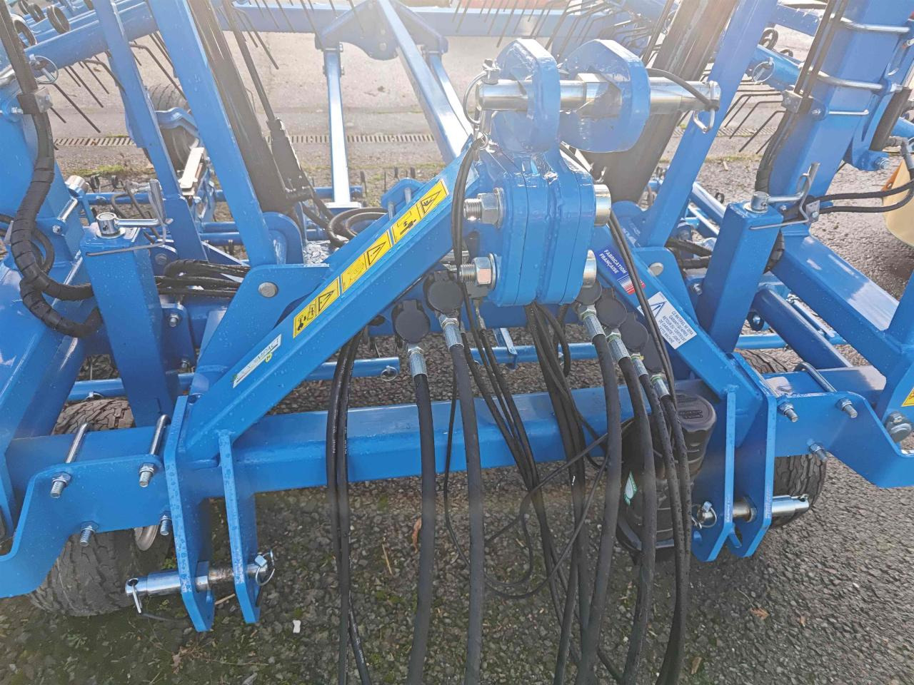 Carré Sarclerse Control 12 - Technik für Bodenbearbeitung: das Bild 3 Carré Sarclerse Control 12 - Technik für Bodenbearbeitung: das Bild 3